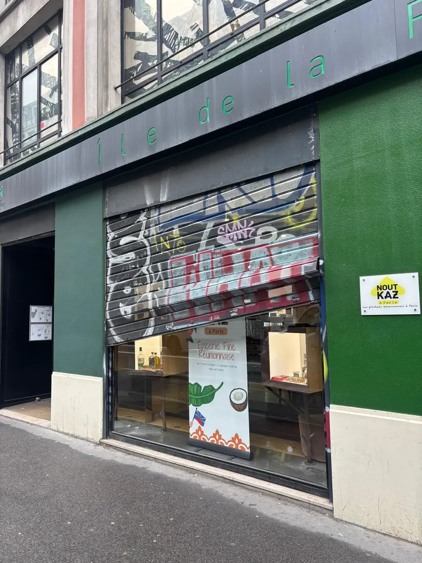 Rideau métallique avant intervention