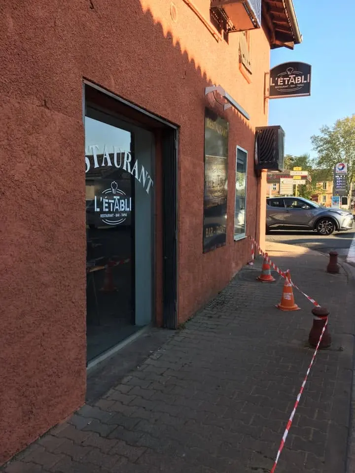 Rideau métallique avant intervention